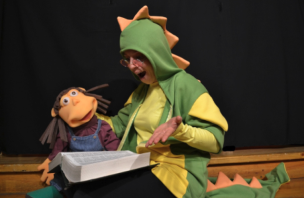 ESPECTÁCULO: EL DRAGÓN A QUIEN LE ENCANTABA LEER